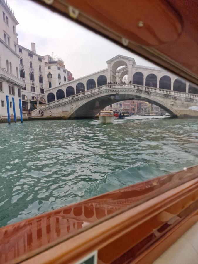Appartamento Al Centro Di Venezia 6 Posti Letto Экстерьер фото